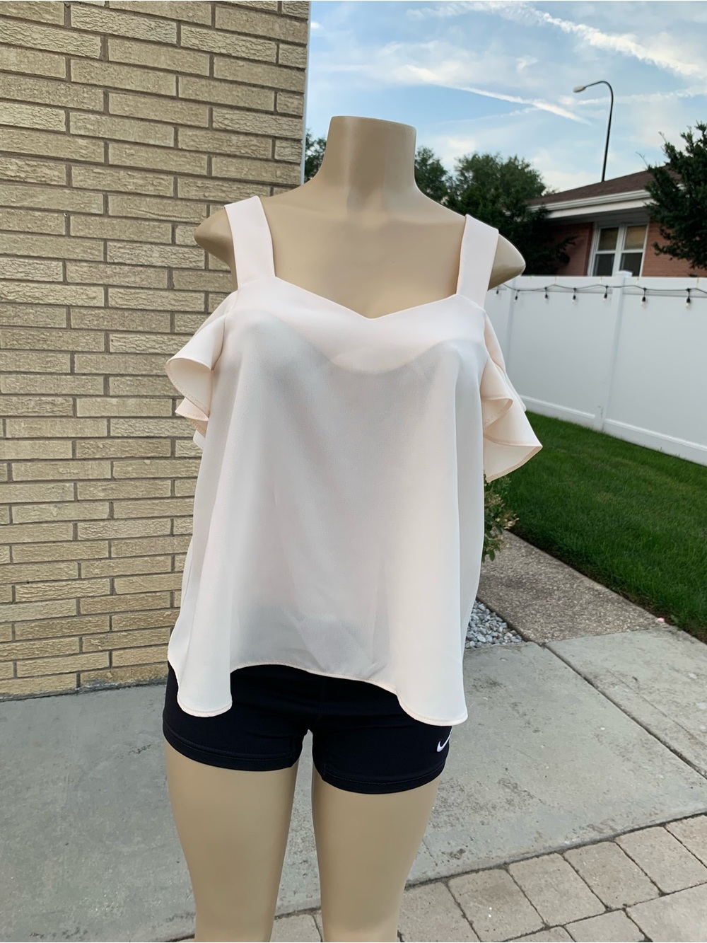 TopShop Womens V-Neck Cold Shoulder Spaghetti Strap Top Size 8